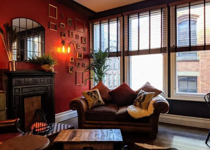 Boutique Centre Flat By Superhost