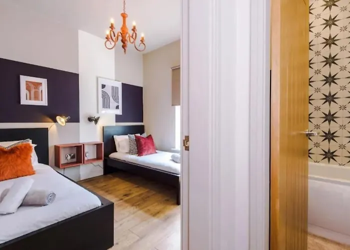 度假居 Industrial Design 4 Bed House *