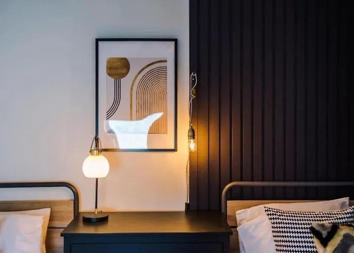 Industrial Design 4 Bed House 度假居