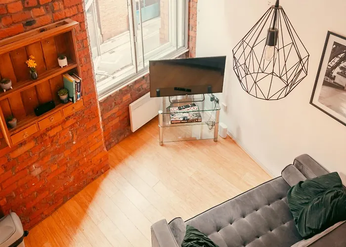 Chic Georgian Flat In