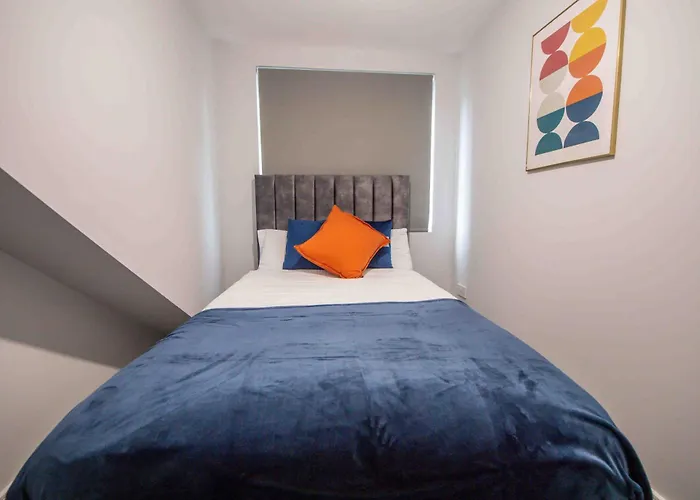 別荘 Beautiful, Peaceful, 5 Bedroom With Hot Tub! *