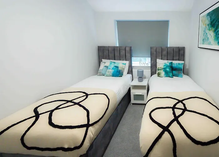 Beautiful, Peaceful, 5 Bedroom With Hot Tub! Prázdninový dům *