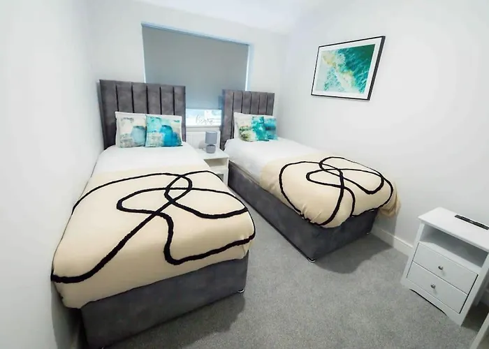 Beautiful, Peaceful, 5 Bedroom With Hot Tub! Manchester