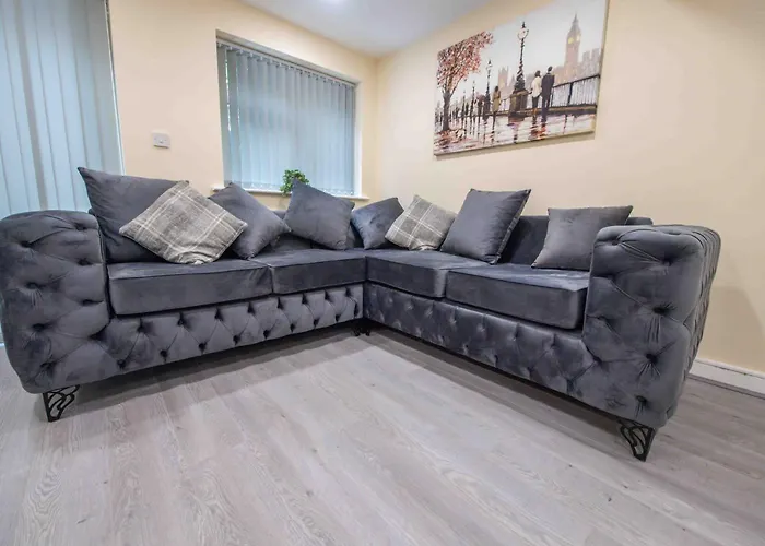 Beautiful, Peaceful, 5 Bedroom With Hot Tub! * マンチェスター