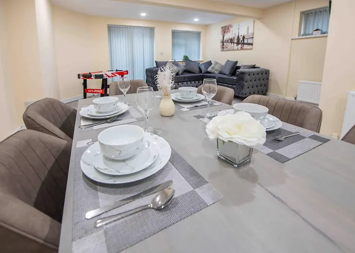 Beautiful, Peaceful, 5 Bedroom With Hot Tub! 別荘 マンチェスター