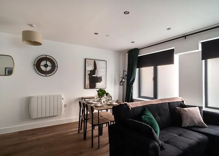 Stayzeni, Alexandra Rise Neat 1br Flat Διαμέρισμα *