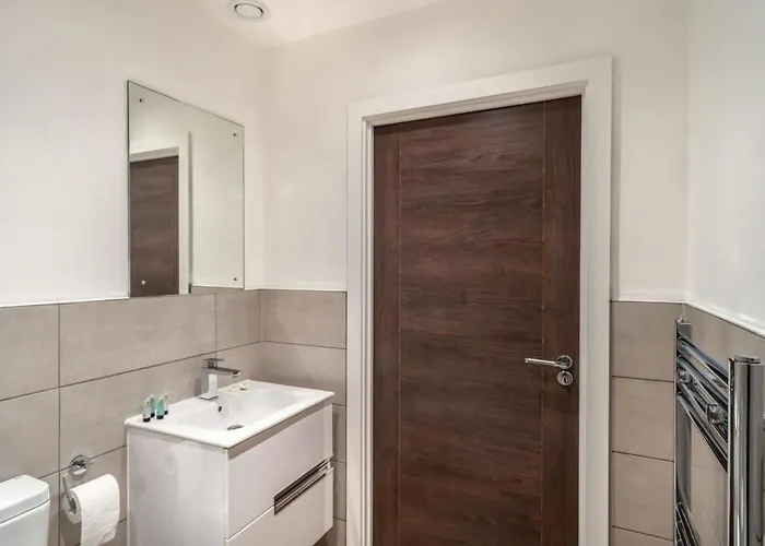 公寓 Stayzeni, Alexandra Rise Neat 1br Flat 曼彻斯特