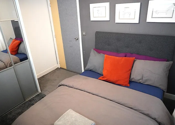 Rylance Luxury House - Free Parking Holiday home Manchester