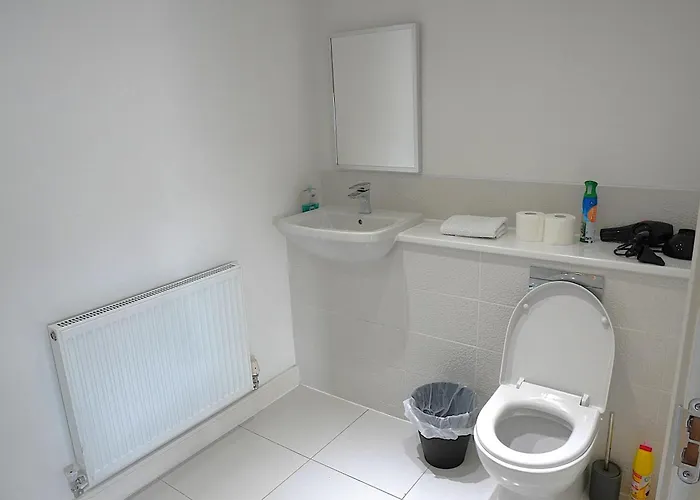 Kwatera prywatna Luxury - Pick A - Free Parking & Kitchen Access, Near Etihad Stadium, The Coop Live & Piccadilly Station, Manchester