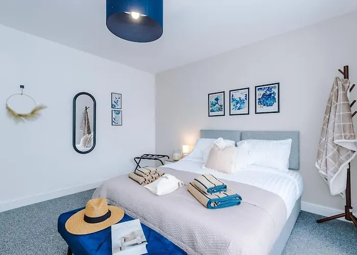 Stylish Home, Games Room, Sleeps 6, Large Driveway, Perfect For Groups Apartamento *