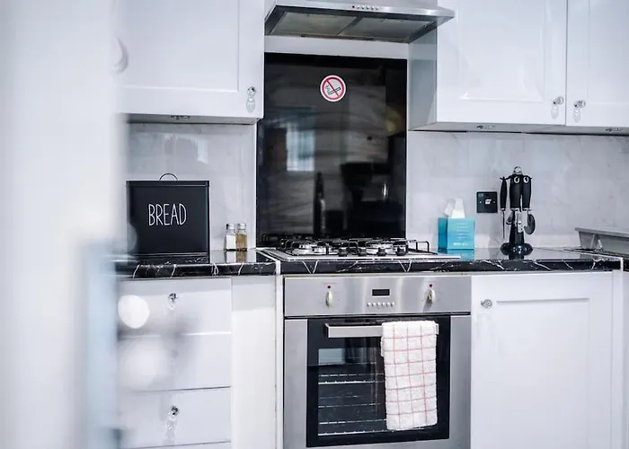 Stylish Home, Games Room, Sleeps 6, Large Driveway, Perfect For Groups Apartamento Mánchester