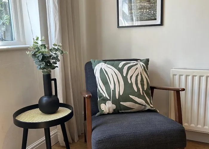 Serene Retreat Sleeps 6 With Garden