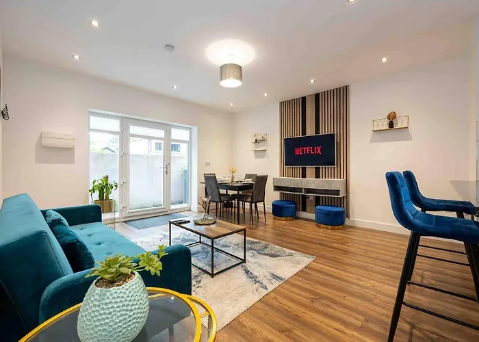 Vibrant 2br In Chorlton, Free Parking *