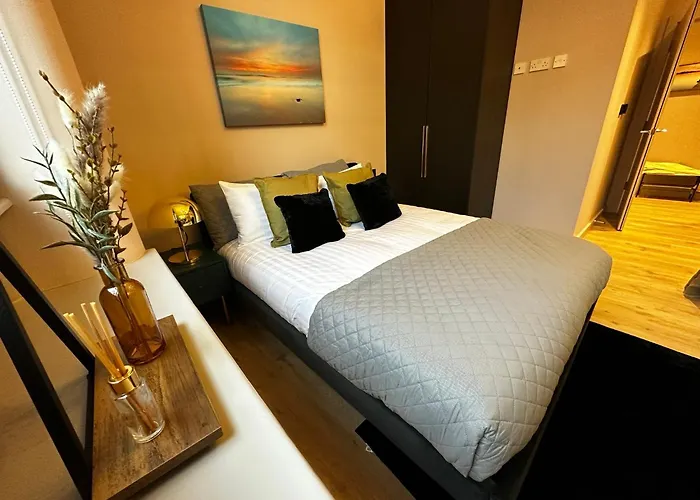 Stunning 2br In Chinatown *