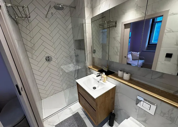 Stunning 2br In Chinatown Апартаменты