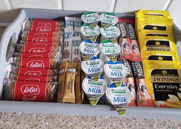 Casa vacanze Entire 3-bed House Sleeps 5 W Parking *