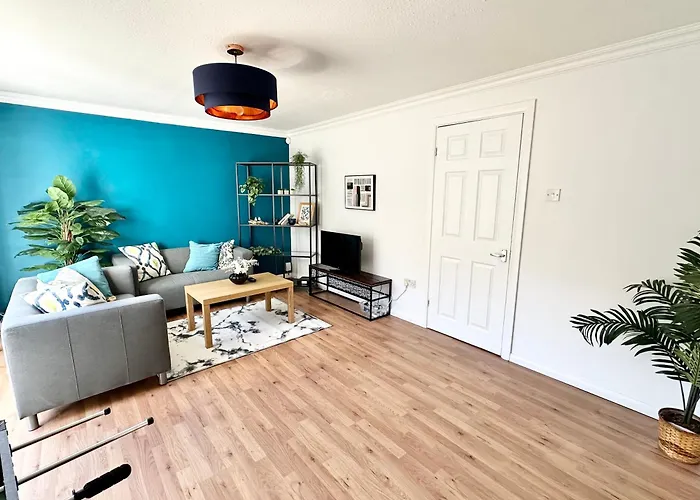 7 Guests House Old Trafford,media City,city Centre, Free Parking