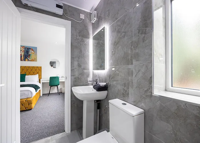 The Kent Luxury House Sleeps 14 Free Parking 度假居 曼彻斯特