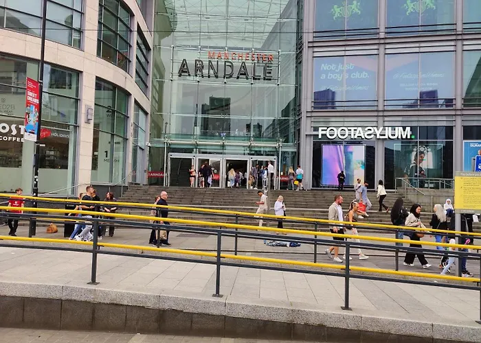 Free Private Parking - City Centre 2 Bedroom Ensuite Near Shopping & Financial Centre, Victoria Station & Ao Apartman