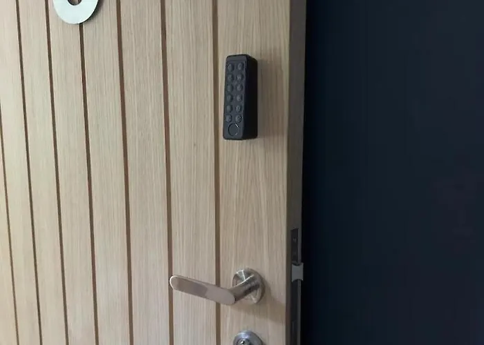 Проживание в семье 8 Riversdale King Size Манчестер