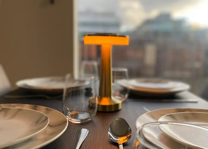 Apartamento Luxurious, High-end 2-bedroom With Balcony