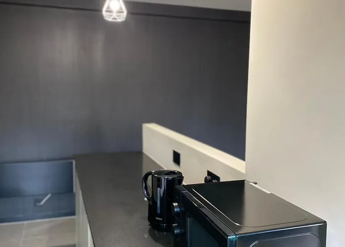 Apartamento Luxurious, High-end 2-bedroom With Balcony *