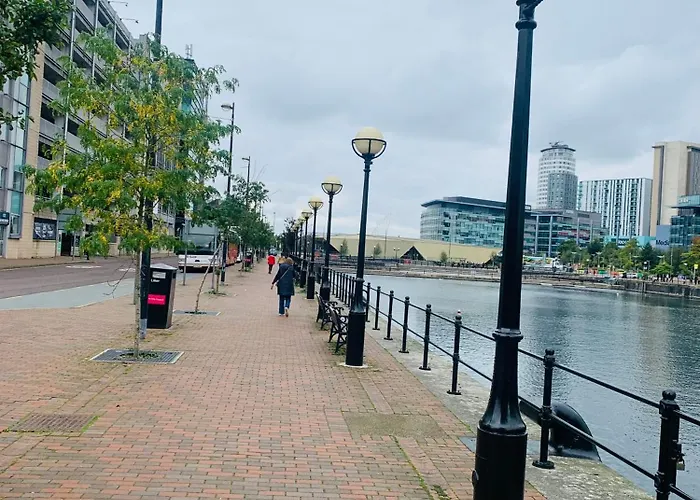 Great 2bed In Salford Quays With Water View Apartment Manchester