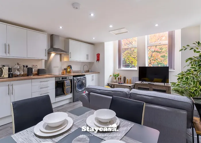 Casa Cove Gf Flat Free Parking - 5min To Hospital شقة