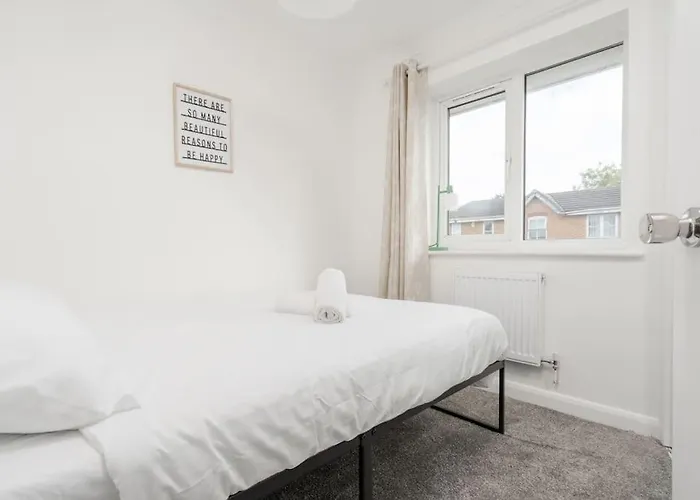 Cozy 3br - Games - Sleeps 9 *