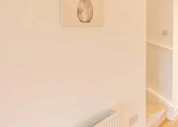 Stunning Modern 3 Bedroom Townhouse - Perfect Getaway