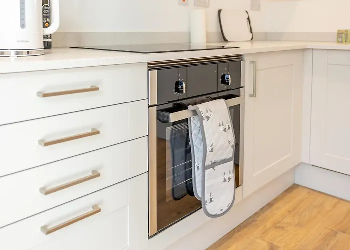 Stunning Modern 3 Bedroom Townhouse - Perfect Getaway بيت للعطل *