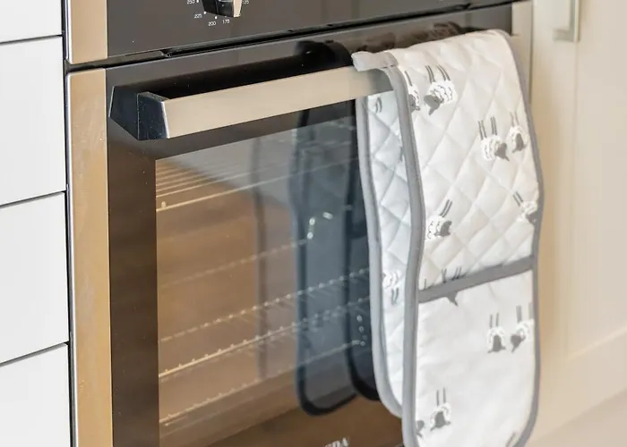 Stunning Modern 3 Bedroom Townhouse - Perfect Getaway بيت للعطل مانشستر