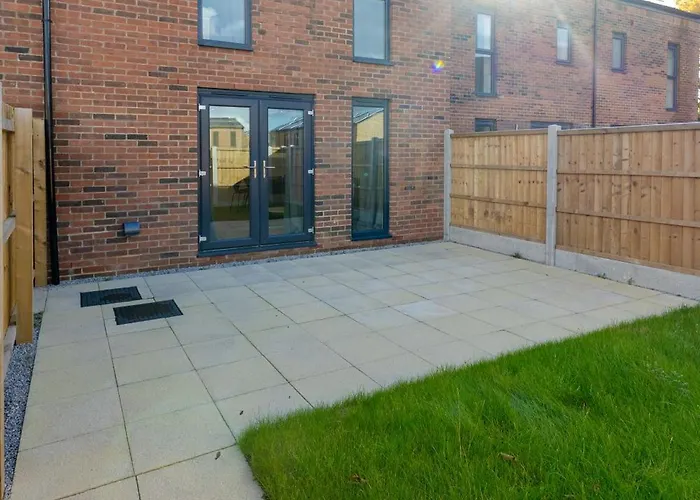 بيت للعطل Stunning Modern 3 Bedroom Townhouse - Perfect Getaway *