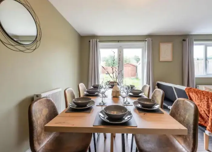 Charming Whitehurst Drive Nest In