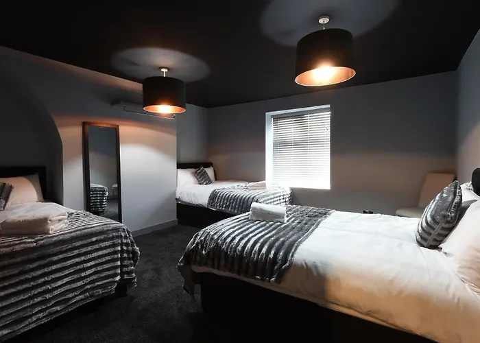 Swan Street Sleeps 23 Appartement *