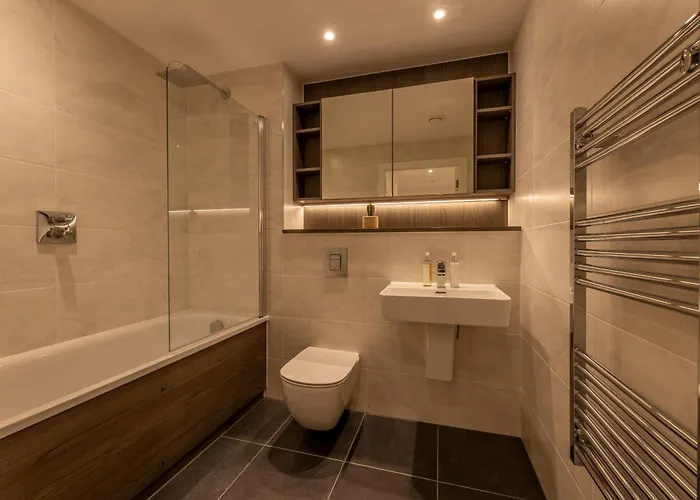 Ahg Luxury Tower Suite - Stunning City Views At Central Manchester شقة مانشستر