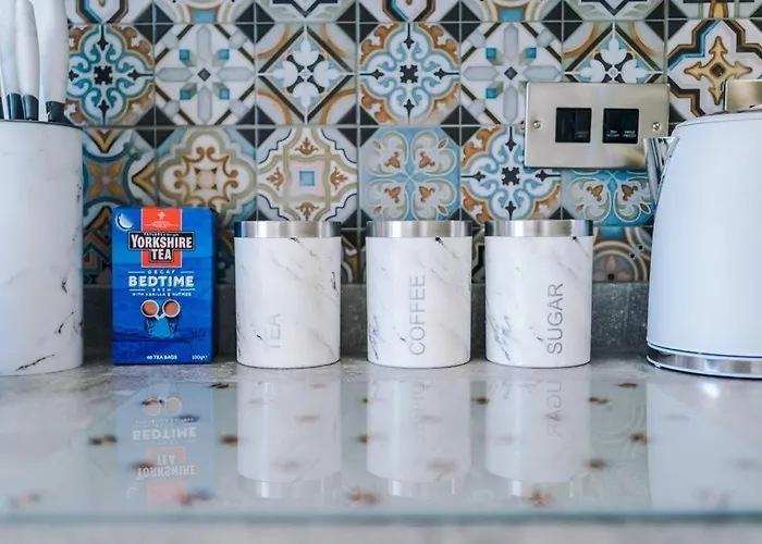 アパート Sleeps 7, Stunning Home, Free Parking, Perfect For Groups, Long Term Disc マンチェスター