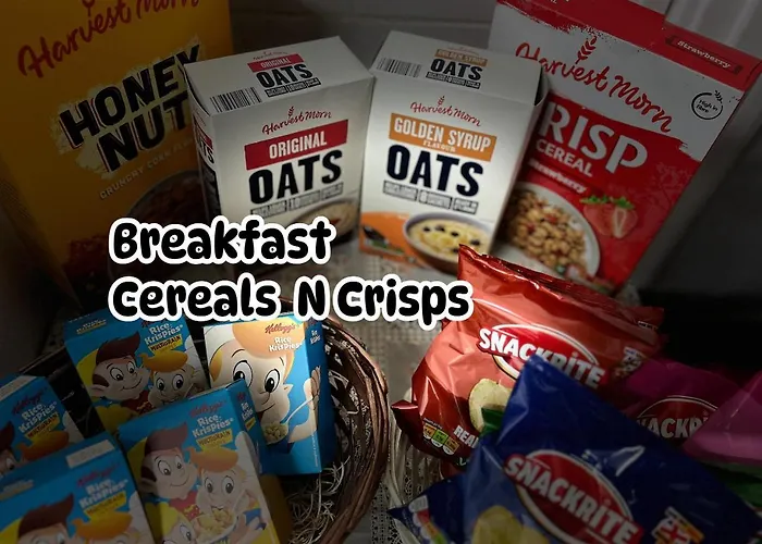 Pensionat Cosy - Fresh New Master Bedroom Sleeps 3 Guests - 3 Adults Manchester