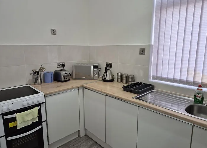 Affordably Elegant Close To Coop Live, Etihad Stadium And Centre Apartment