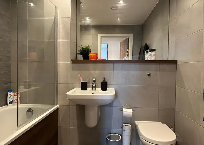 Unisuperhost 맨체스터