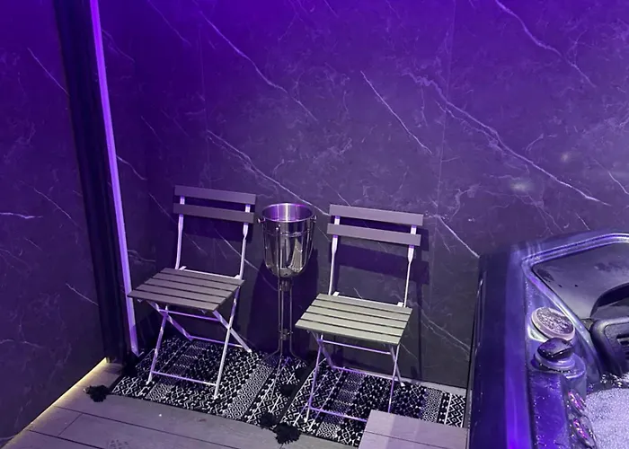 Hot Tub Hideaway בית נופש מנצ'סטר