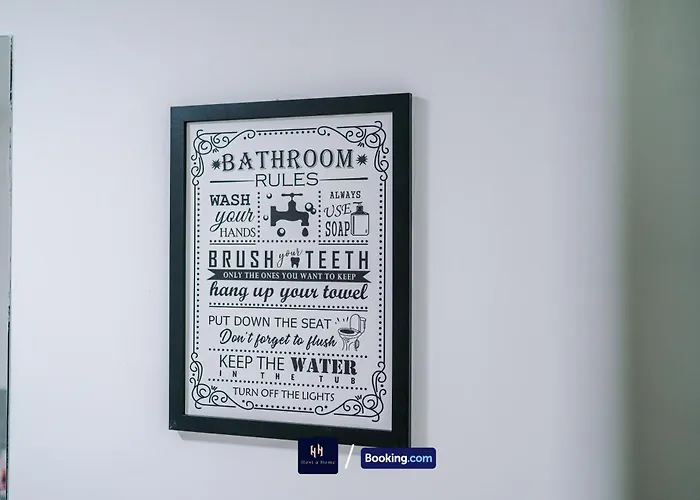 Old 516 Listing * Manchester