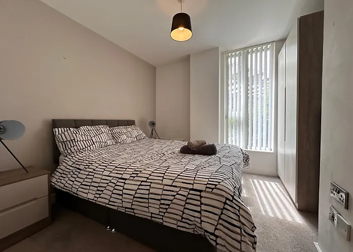 Unisuperhost 맨체스터