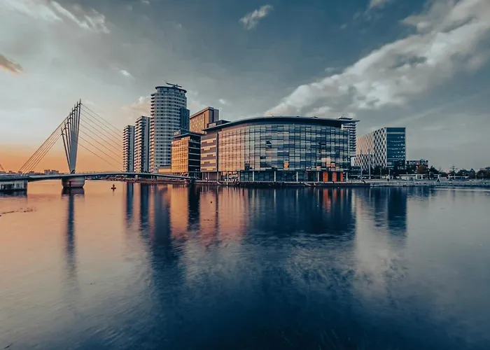 Apartmán 2br Duplex In Salford Mcr Sleeps4 Videos In Photos *