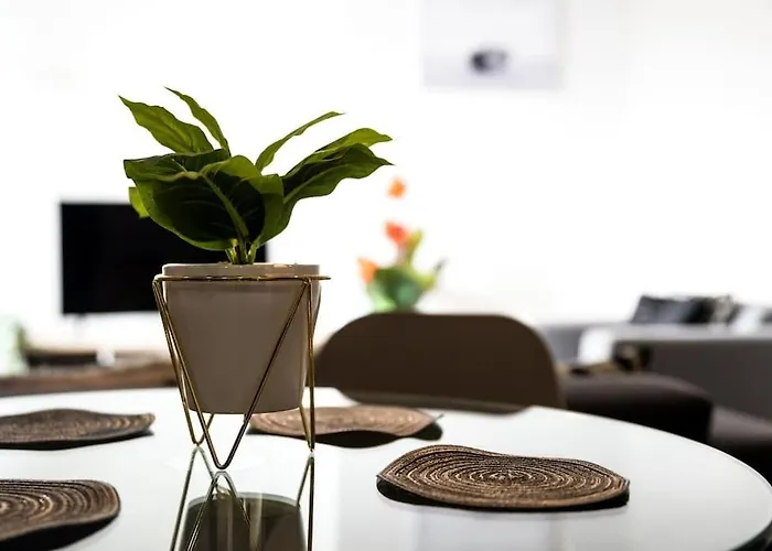 Modern 2 Bedroom - Centre - Parking Manchester