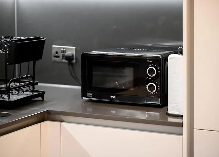 Haven Stylish Modern Apartment