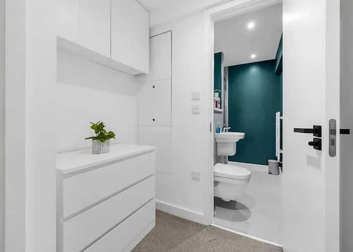 Stylish Modern Lägenhet *