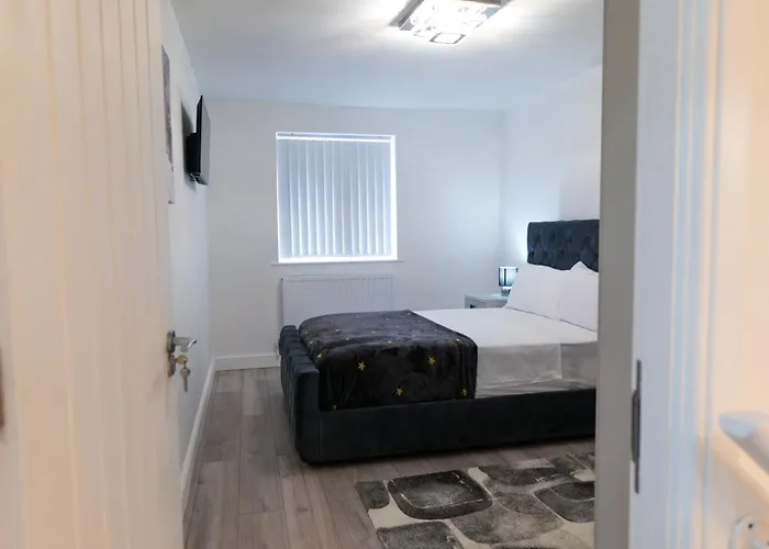 Downtown Cozy House In בית נופש *