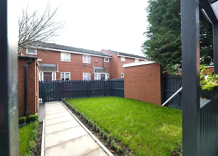 Downtown Cozy House In *