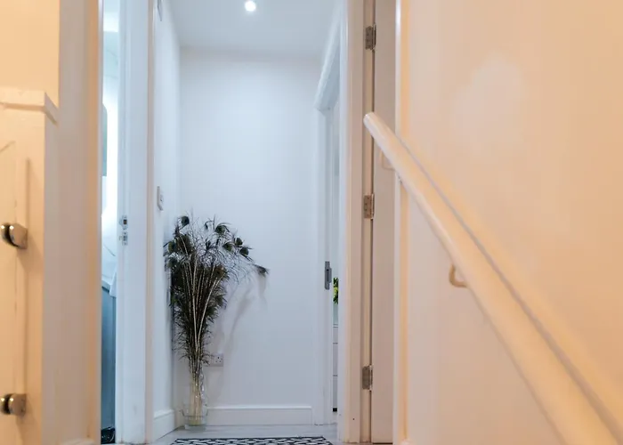 Downtown Cozy House In Manchester